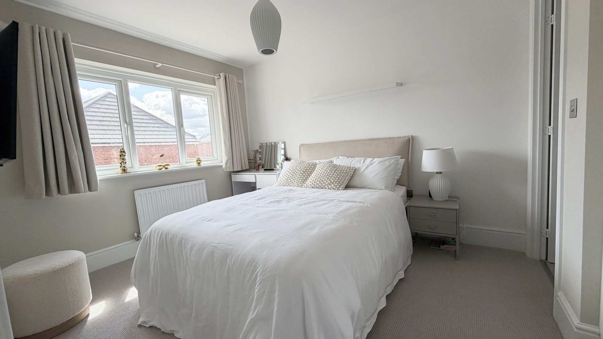 12. Bed 2