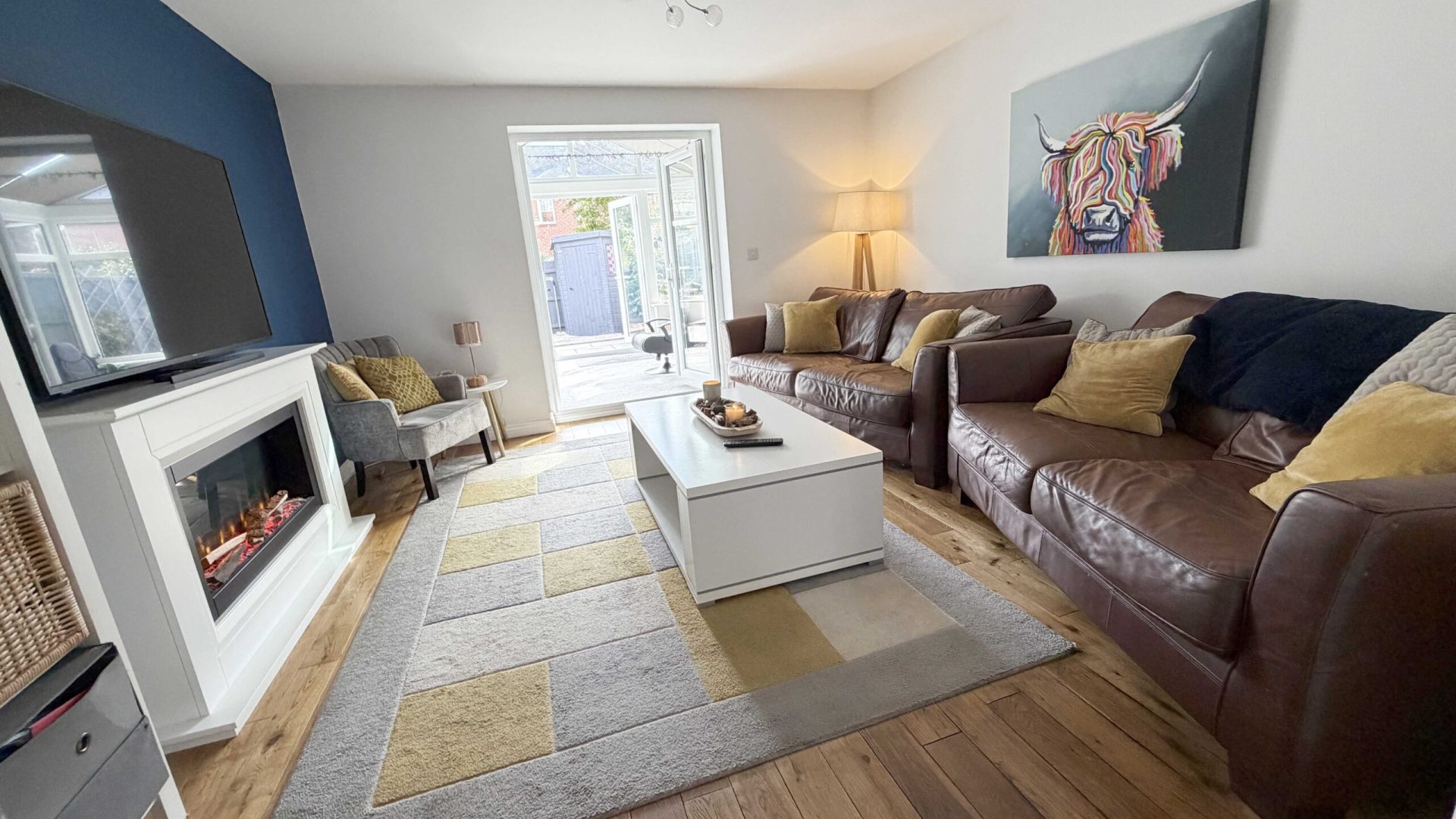 2. Lounge