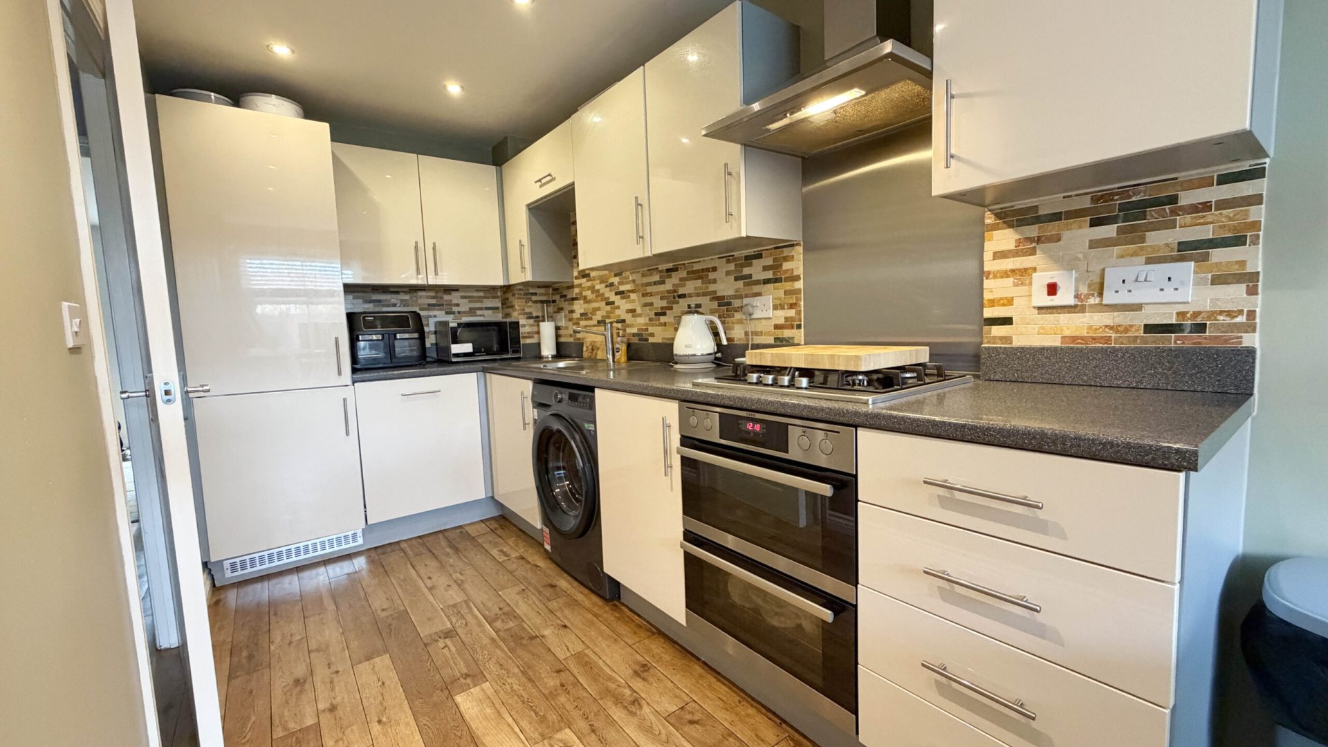 4. Kitchen Close