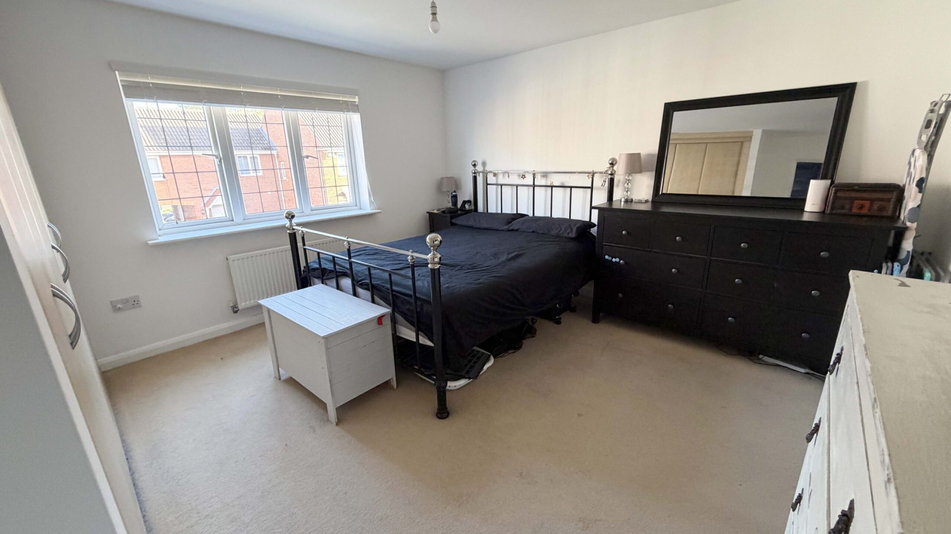 8. Bed 1